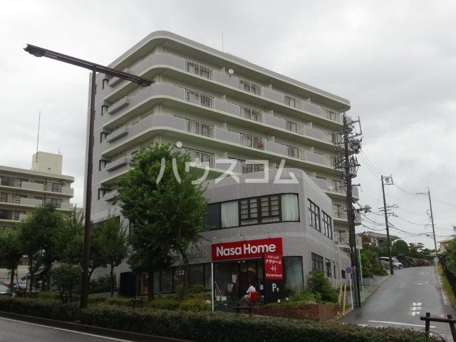 名古屋市昭和区山手通のマンションの建物外観