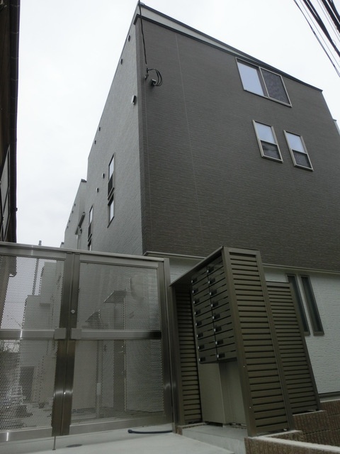 東京都渋谷区本町４（アパート）の賃貸物件の外観