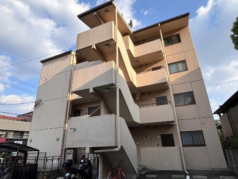 【フローラルハイツ澤田の建物外観】