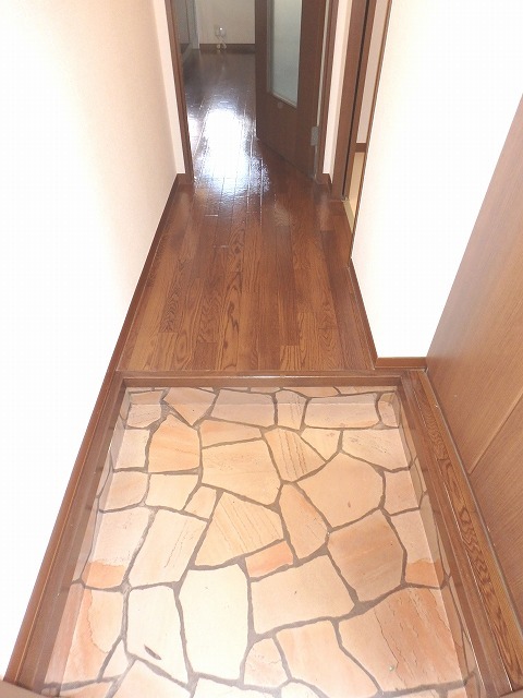 玄関　下駄箱付き！