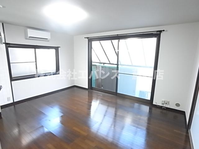 居室・リビング　ゆったり過ごせるリビングです