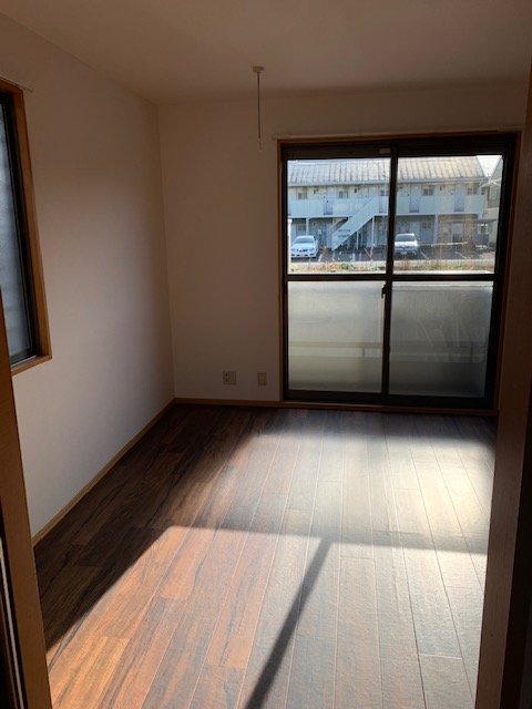 居室・リビング　南向きの明るいお部屋