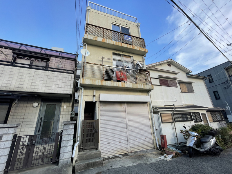 【広町マンションの建物外観】