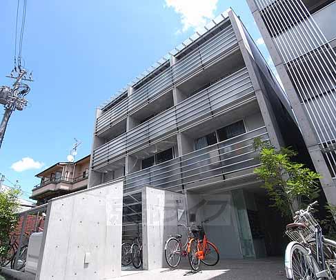 【京都市左京区田中里ノ内町のマンションの建物外観】