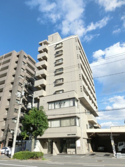 広島市西区東観音町のマンションの建物外観