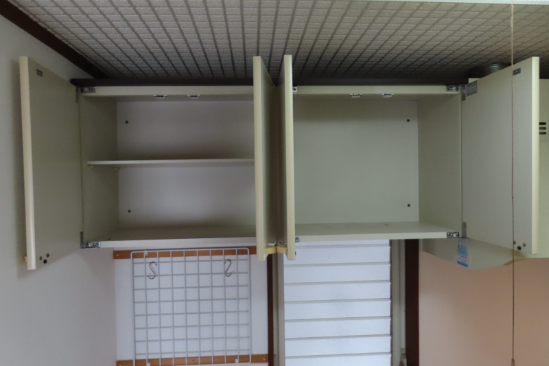 その他設備　キッチンの吊戸棚