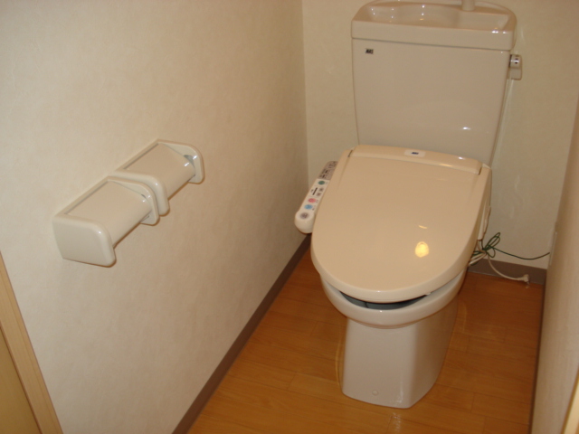 トイレ　シャワー付トイレ