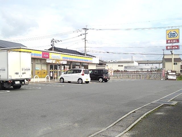 コンビニ　ミニストップ　筑後久冨店（コンビニ）まで1160m