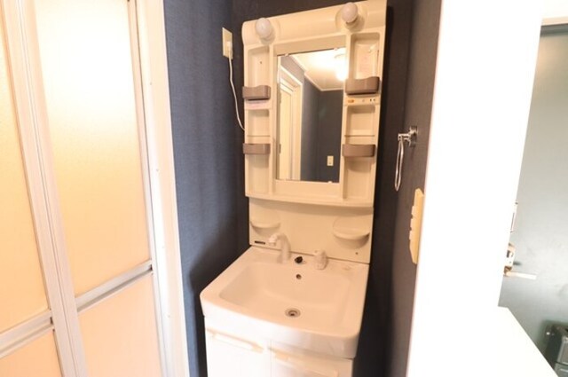 洗面設備　洗髪洗面化粧台