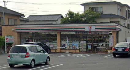 コンビニ　セブンイレブン（コンビニ）まで854m