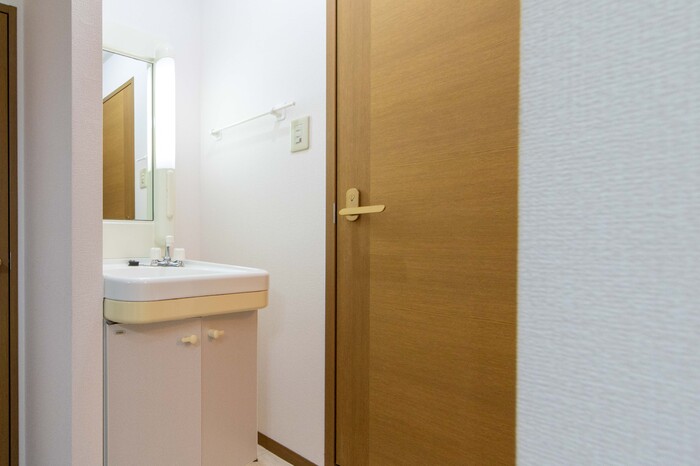 洗面設備　広い洗面スペース