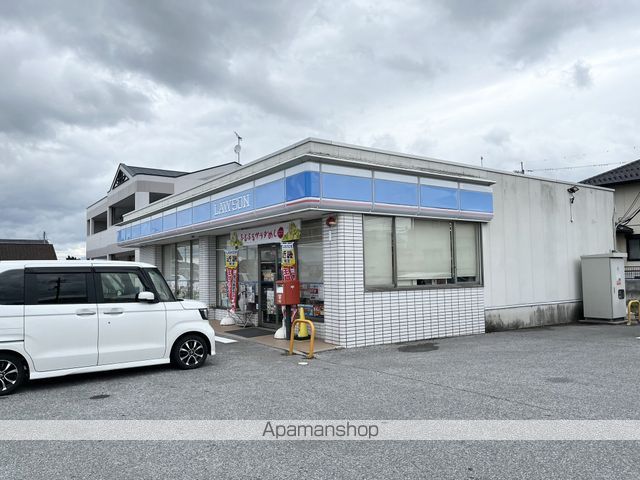 コンビニ　ローソン近江宇賀野店（コンビニ）まで760m