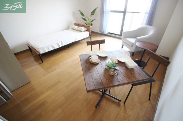 居室・リビング　ディスプレイ家具配置