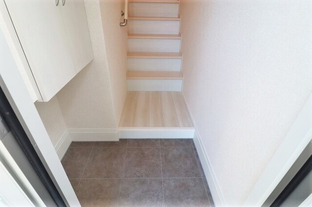 玄関　玄関　シューズボックスあり
