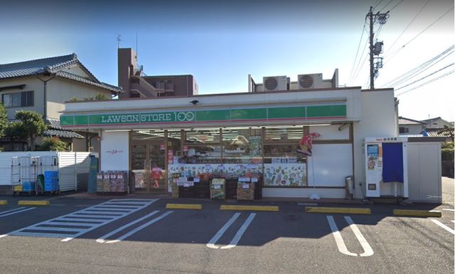 コンビニ　ストア１００（コンビニ）まで550m