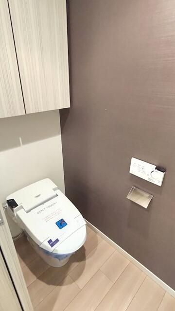 トイレ　落ち着いたトイレです