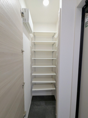 玄関　シューズボックス付き