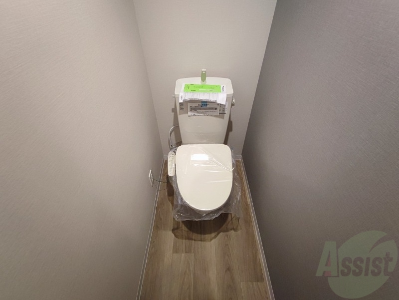 トイレ　こちらはトイレです。清潔感があり、安心して使用できます。