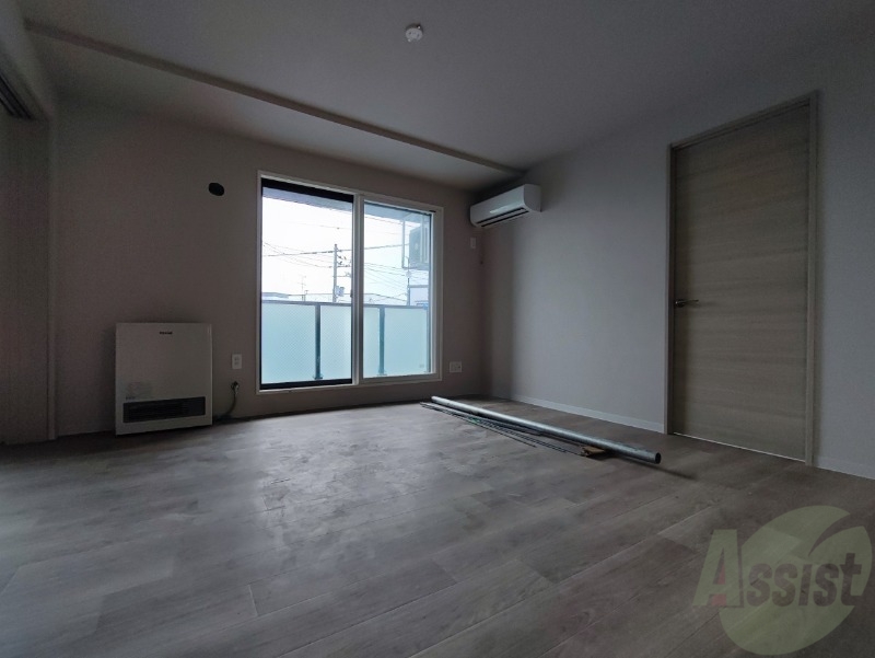 居室・リビング　広くてキレイなお部屋が広がっていて、充実した生活が送れそう。