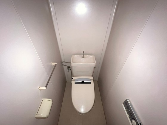 トイレ　※別部屋の写真です