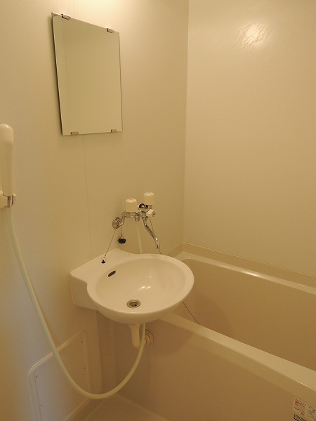 バス・シャワールーム　浴室換気乾燥機付