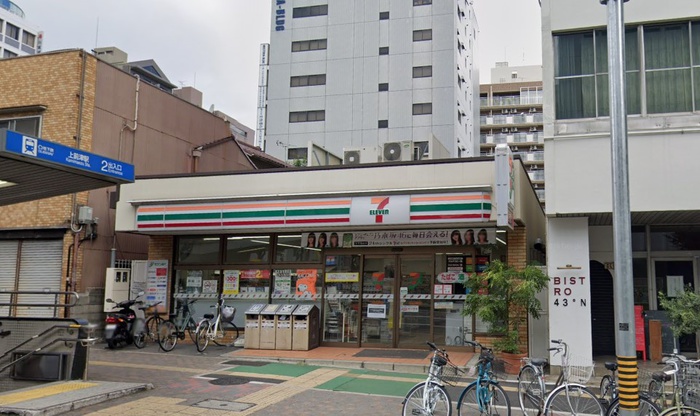 コンビニ　セブンイレブン上前津駅前店（コンビニ）まで450m