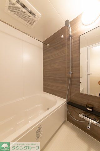 バス・シャワールーム　家具はイメージです