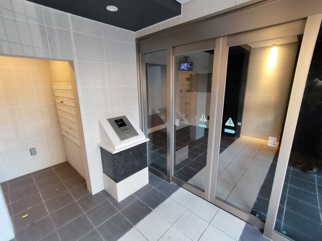 エントランス　エントランス