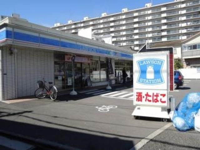 コンビニ　ローソン鶴見市場上町店（コンビニ）まで470m