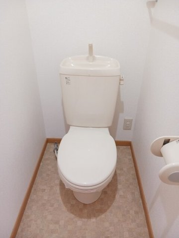 トイレ　ゆったりとした空間のトイレです