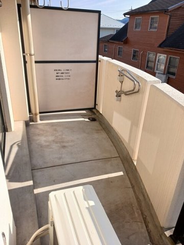 バルコニー　開放的で明るい空間を演出してくれるバルコニーです