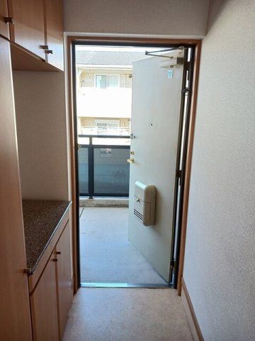 玄関　落ち着いた玄関です