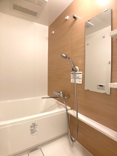 バス・シャワールーム　※写真は同タイプ住戸です。