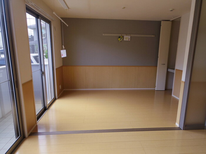 その他部屋・スペース　洋室（デザインクロス仕様）