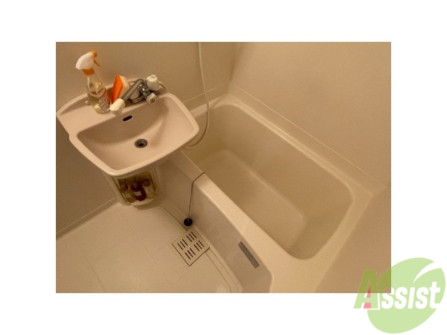 バス・シャワールーム　疲れた日はお風呂でゆっくりしましょう。