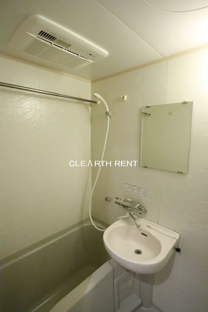 バス・シャワールーム　清潔感のあるバスルーム☆浴室乾燥機