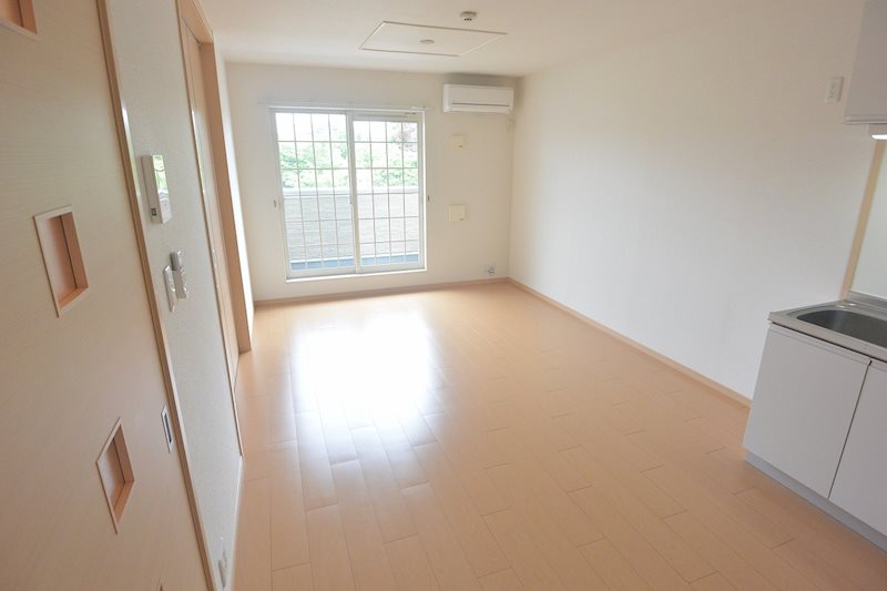 居室・リビング　フローリング仕上げ