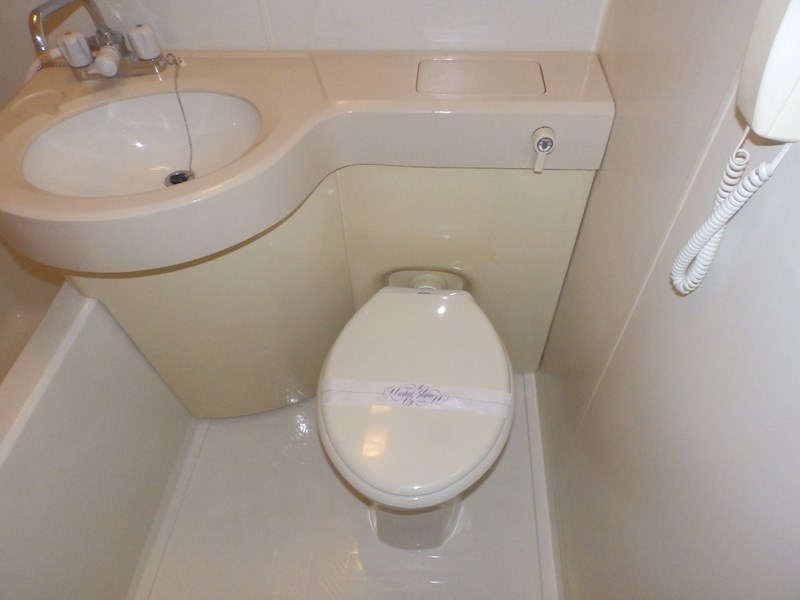 トイレ　※別のお部屋のお写真です。御参考までに。
