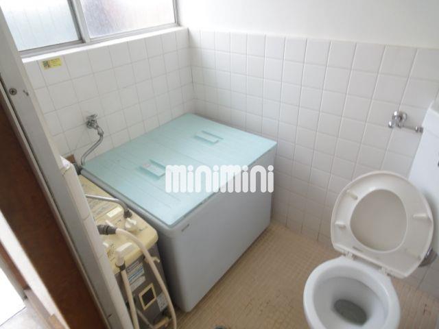 バス・シャワールーム　清潔感あるバスルーム