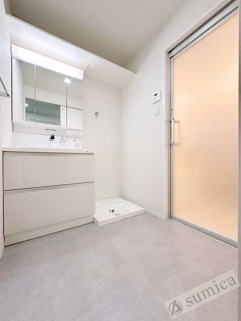 洗面設備　洗面脱衣所付き！独立洗面台が便利です♪♪