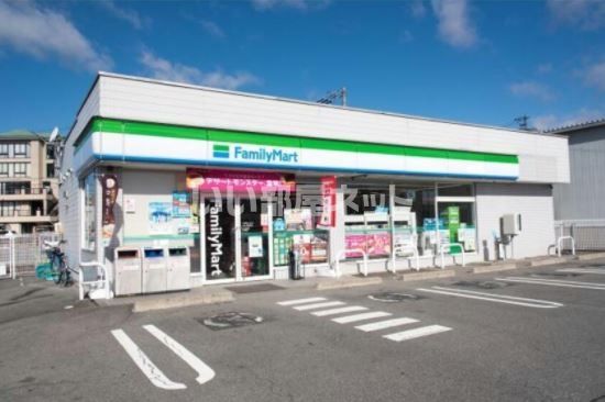 コンビニ　ファミリーマート千歳末広2丁目店（コンビニ）まで189m