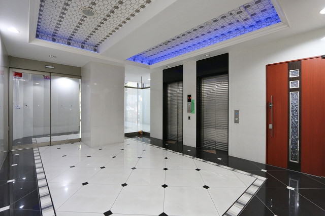 その他共有部分　エレベーター２基あり朝の混雑時も助かります