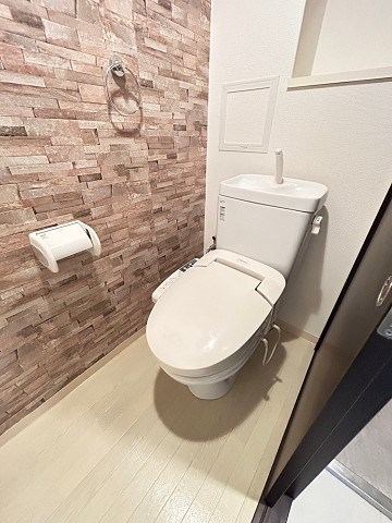 トイレ　落ち着いたトイレです