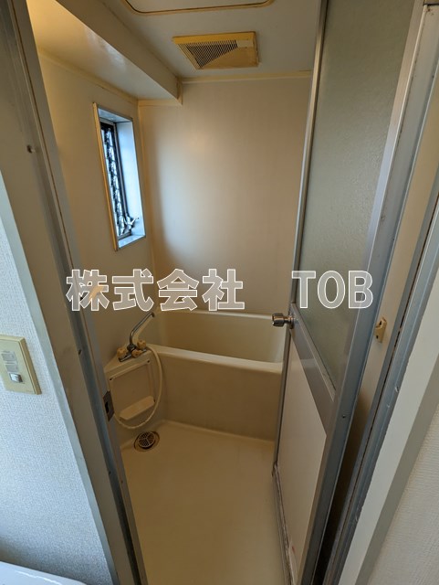 バス・シャワールーム　※クリーニング中の写真