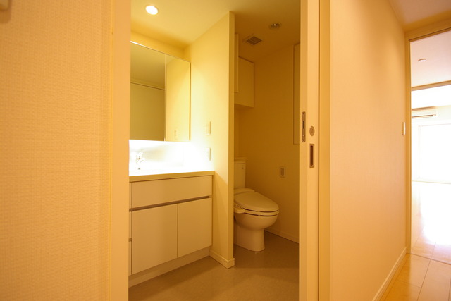 洗面設備　別部屋参考写真