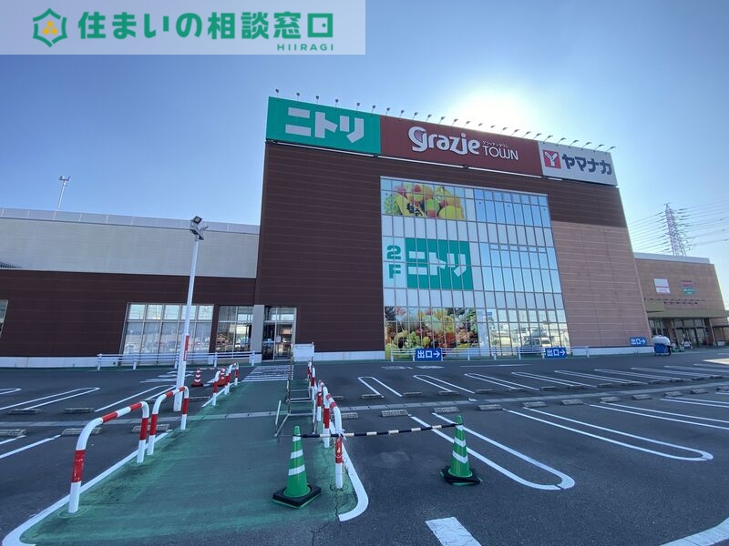 スーパー　ヤマナカ西尾寄住店（スーパー）まで906m