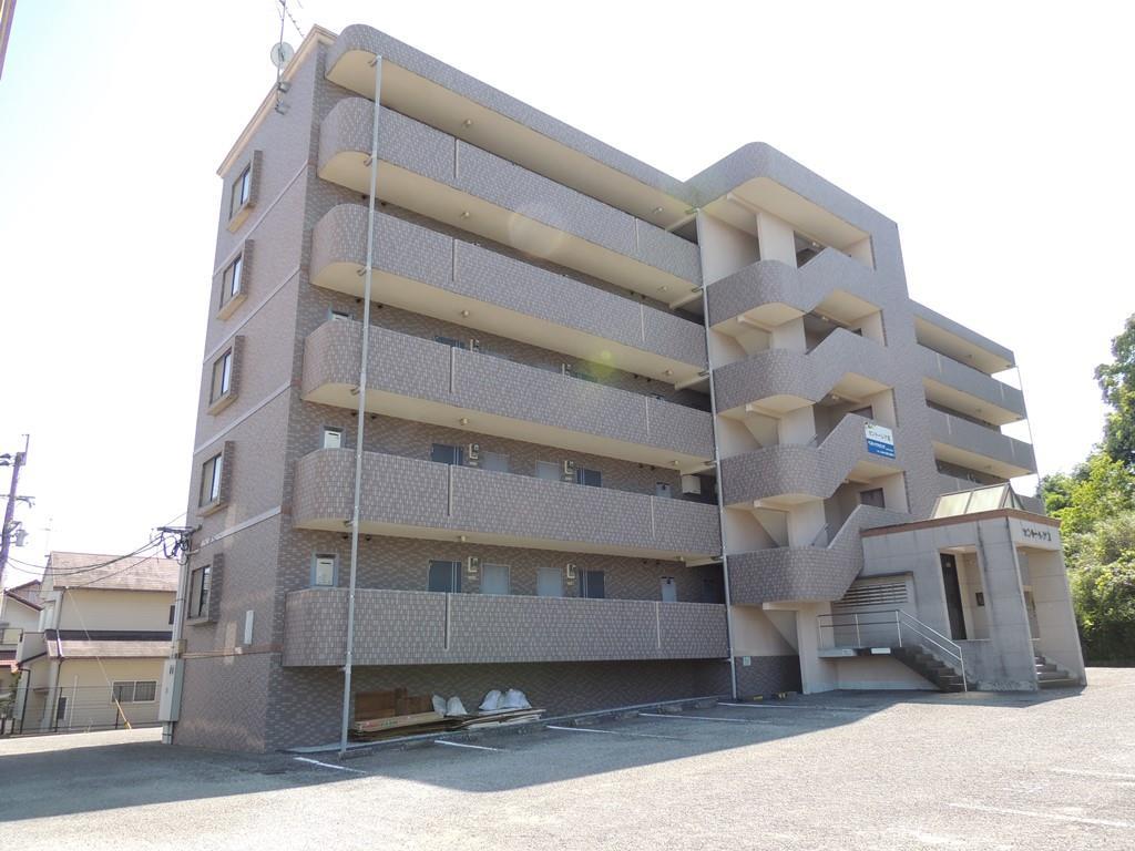 建物外観　鉄筋コンクリート造5階建