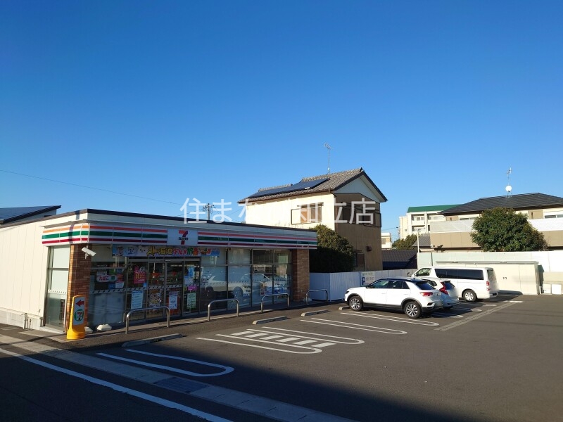 コンビニ　セブンイレブン刈谷築地町店（コンビニ）まで552m