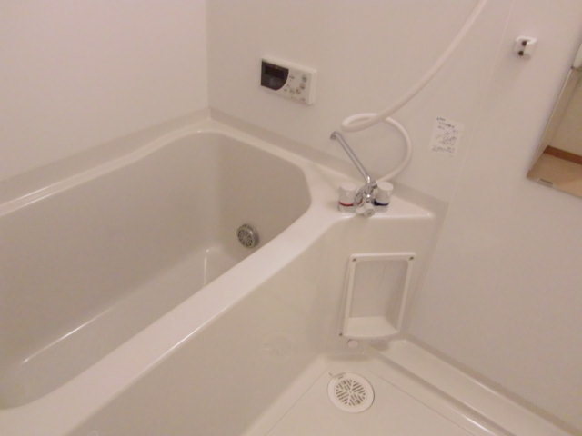 バス・シャワールーム　参考写真（同建物別部屋のものです）