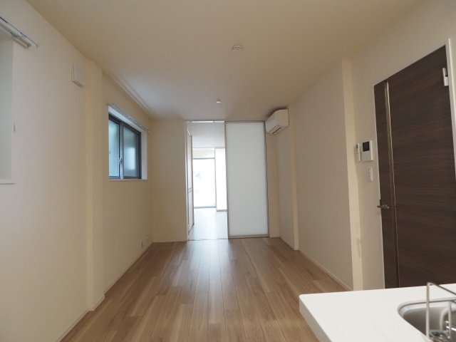 居室・リビング　同物件別部屋参考写真